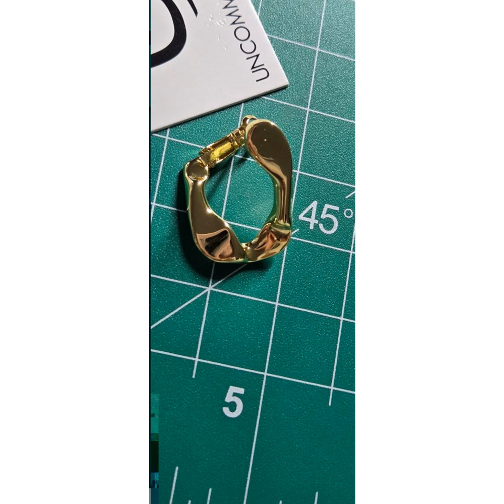 New uncommonjames earrings gold tone - Picture 9 of 11